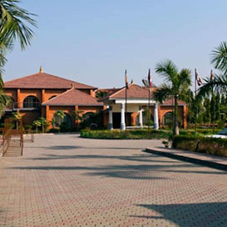 Hotel Lumbini Garden New Crystal מראה חיצוני תמונה